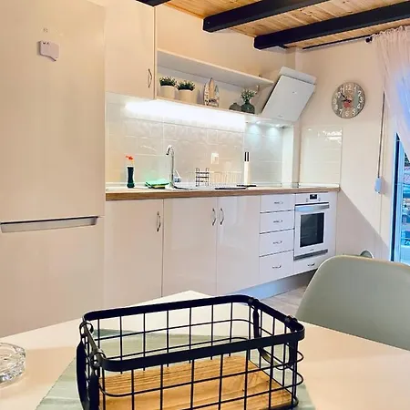 Διαμέρισμα Ifigenia Sea View *