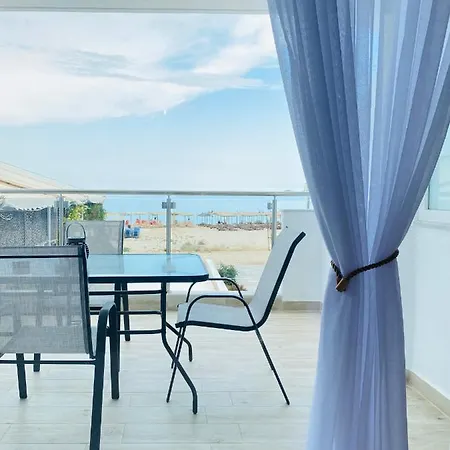 Διαμέρισμα Ifigenia Sea View *
