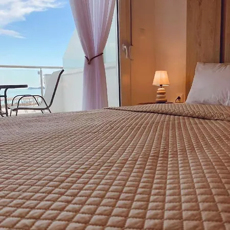 Апартамент Ifigenia Sea View Криси Амудия